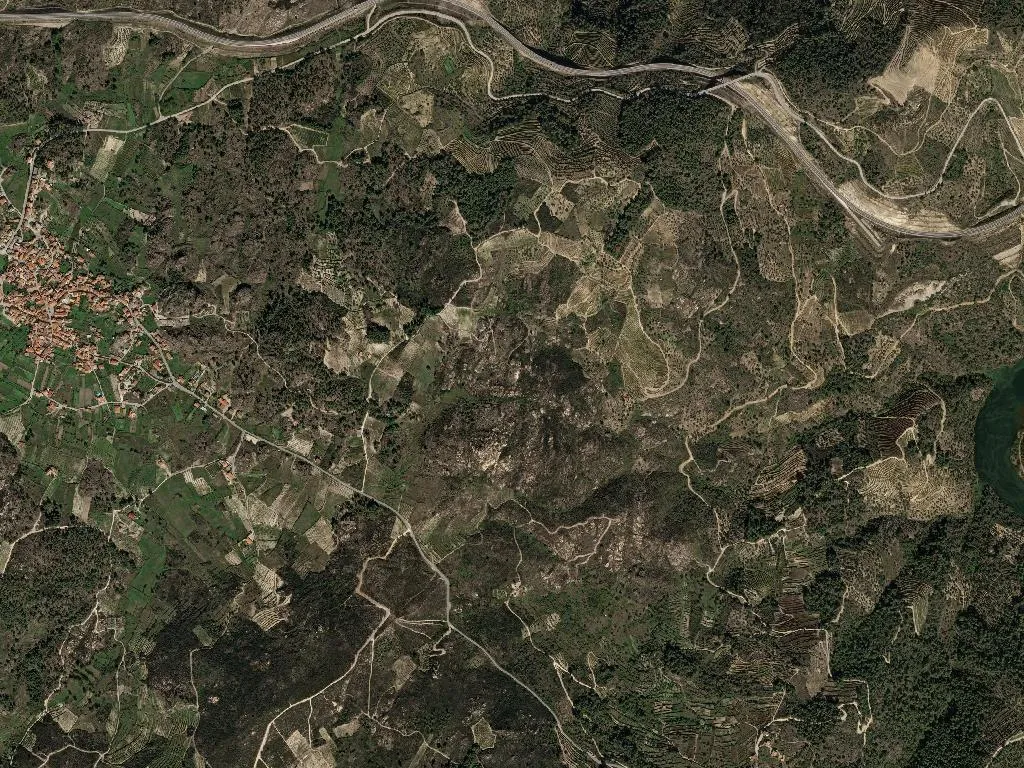 União das freguesias de Carlão e Amieiro