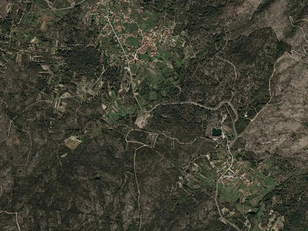 União das freguesias de Carva e Vilares